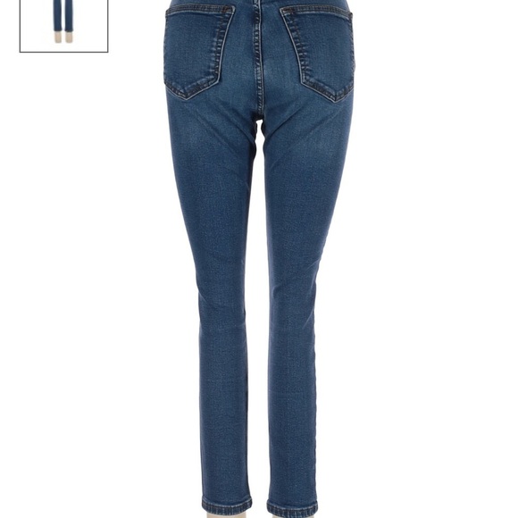Top shop denim jeans. Size 30. Waist flat 13.5. Rise 10”. Inseam 24”.Skinny Jean - Picture 2 of 2